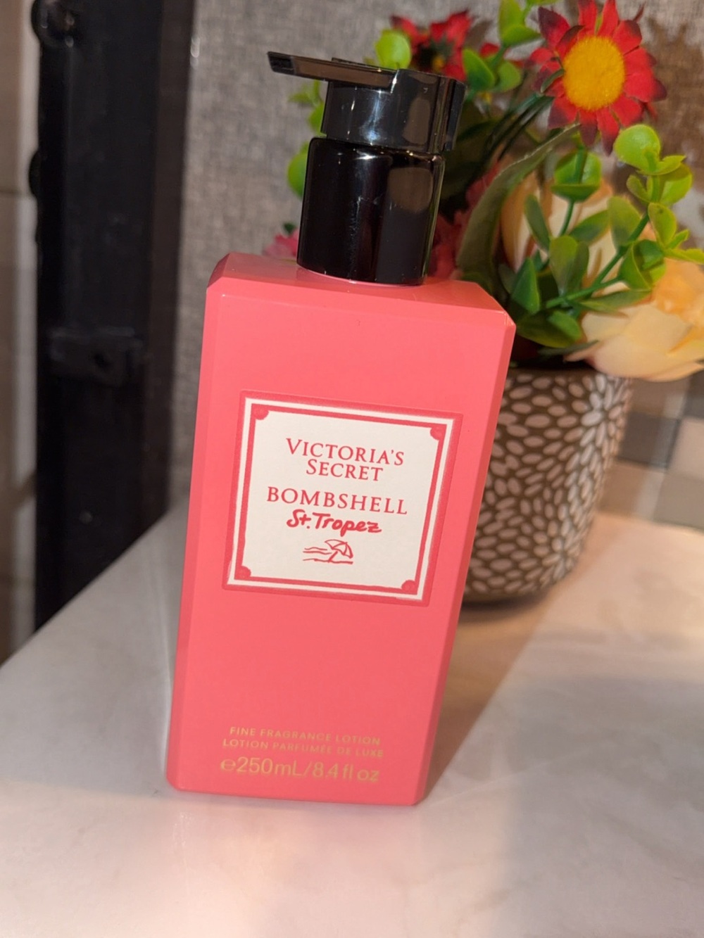 Victoria's Secret Bombshell St. Tropez Lotion - Coral Pink